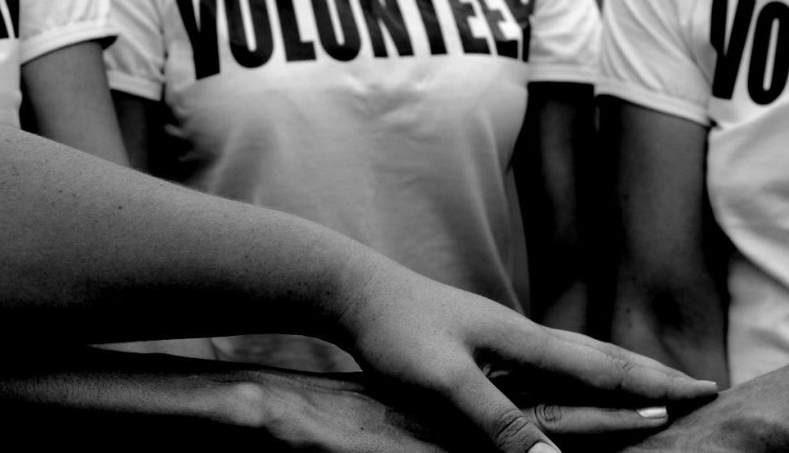 9 reasons why every job seeker should volunteer